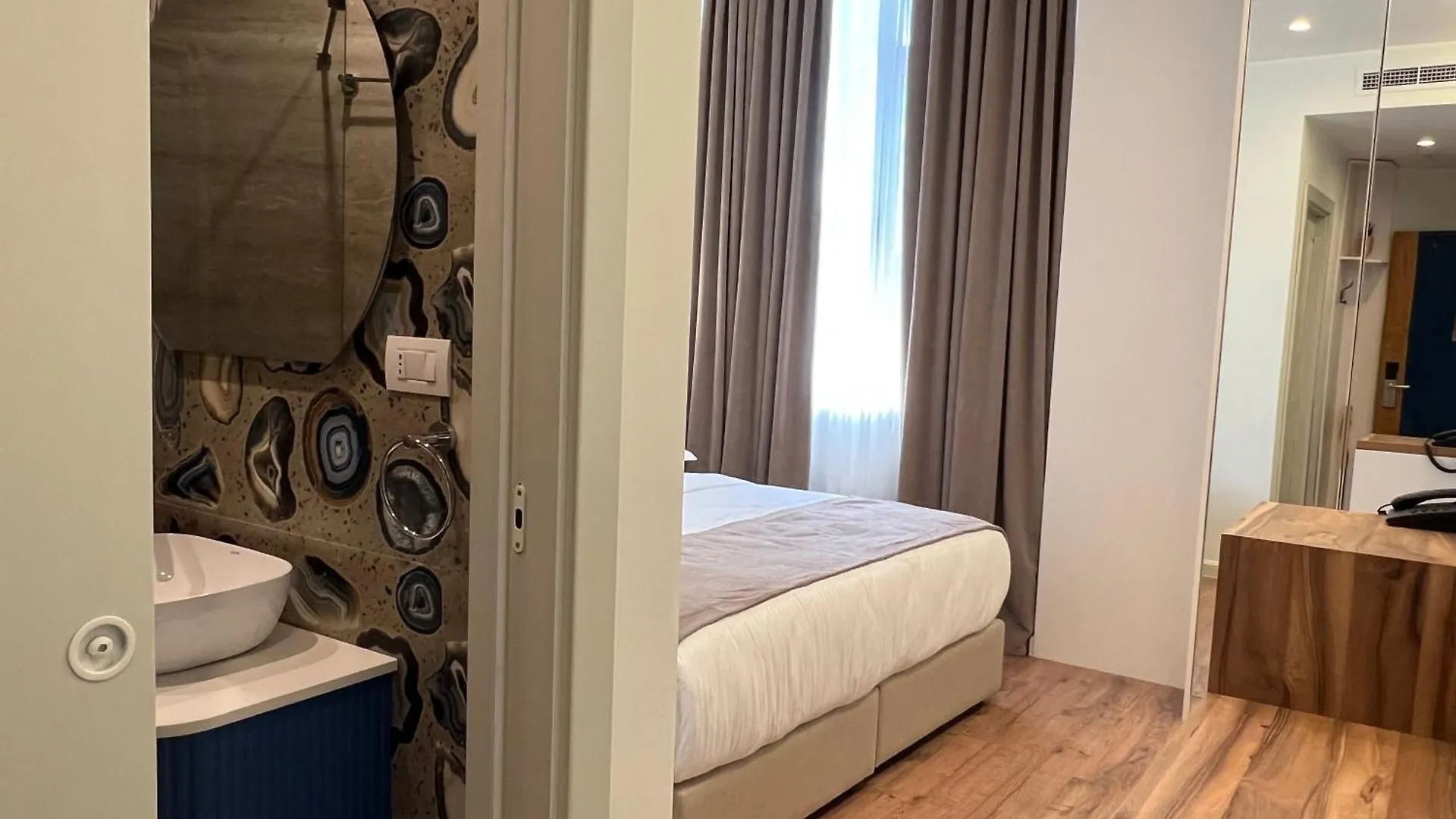 The Mont Boutique Hotel Shkodra 4*,  Albanien