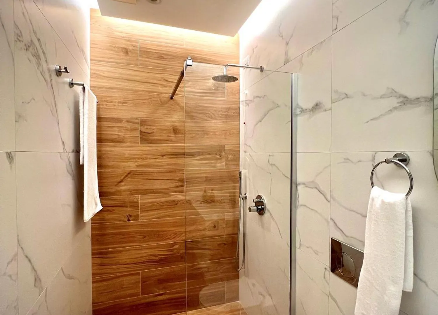 The Mont Boutique Hotel Shkodra 4*,  Albanien